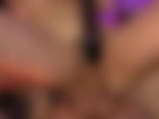 Renatta Cruz's Live Sex Cam Show