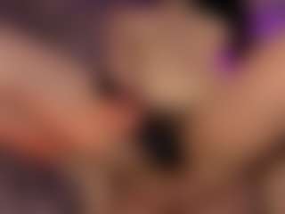Renatta Cruz's Live Sex Cam Show