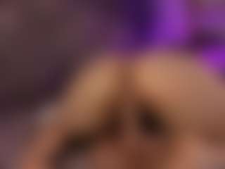 Renatta Cruz's Live Sex Cam Show