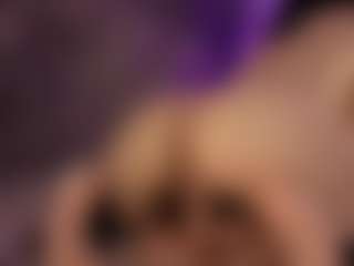 Renatta Cruz's Live Sex Cam Show