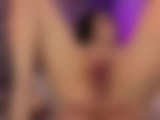 Renatta Cruz's Live Sex Cam Show