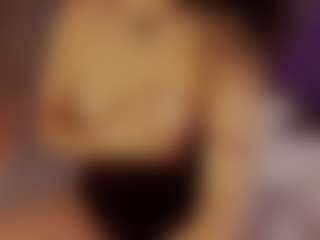 Renatta Cruz's Live Sex Cam Show