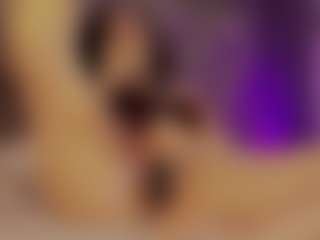 Renatta Cruz's Live Sex Cam Show