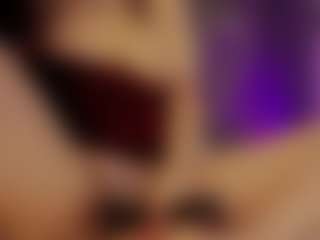 Renatta Cruz's Live Sex Cam Show