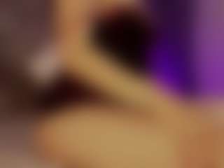 Renatta Cruz's Live Sex Cam Show