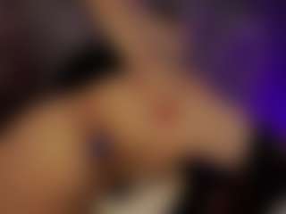 Renatta Cruz's Live Sex Cam Show