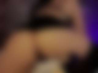 Renatta Cruz's Live Sex Cam Show