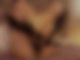 Live cam show with Renatta Cruz - Small Tits on Camsoda