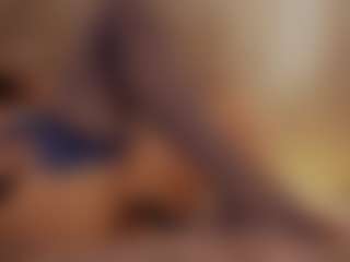 Live cam show with Renatta Cruz - Anal Toys on AdultVida.com