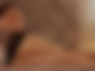Live cam show with Renatta Cruz - Small Tits on Camsoda