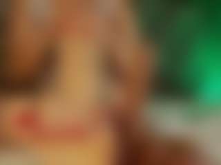 Live cam show with Renatta Cruz - Pov on StripNow