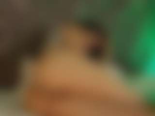Renatta Cruz's Live Sex Cam Show