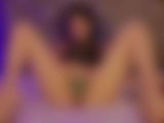 Renatta Cruz's Live Sex Cam Show