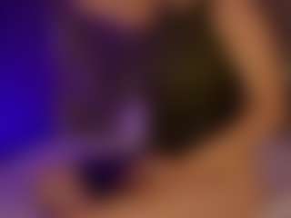 Renatta Cruz's Live Sex Cam Show