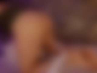 Renatta Cruz's Live Sex Cam Show