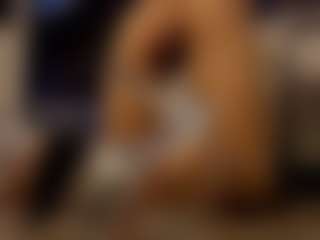 Renatta Cruz's Live Sex Cam Show