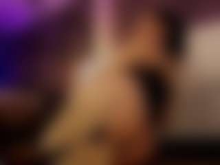 Renatta Cruz's Live Sex Cam Show