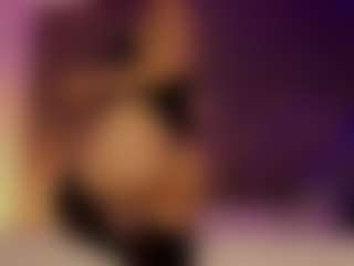 Renatta Cruz's Live Sex Cam Show