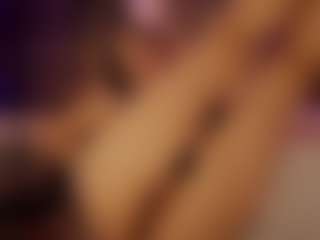 Renatta Cruz's Live Sex Cam Show