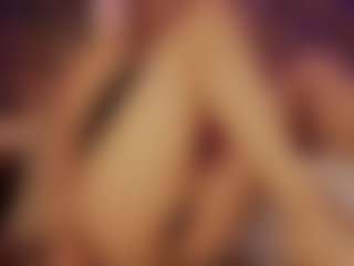 Renatta Cruz's Live Sex Cam Show