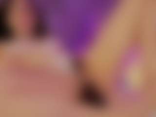Renatta Cruz's Live Sex Cam Show