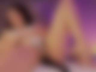 Renatta Cruz's Live Sex Cam Show