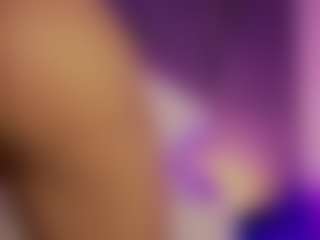 Renatta Cruz's Live Sex Cam Show