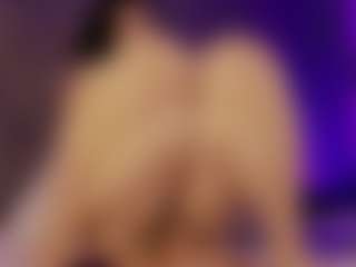 Renatta Cruz's Live Sex Cam Show