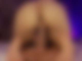 Renatta Cruz's Live Sex Cam Show