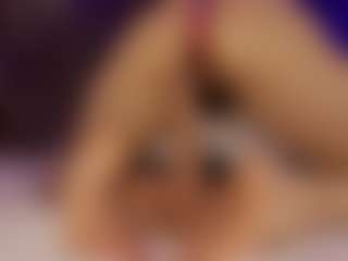 Renatta Cruz's Live Sex Cam Show