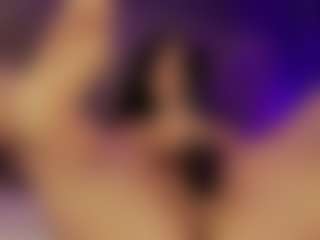 Renatta Cruz's Live Sex Cam Show