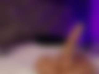 Renatta Cruz's Live Sex Cam Show