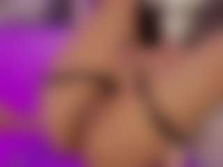 Renatta Cruz's Live Sex Cam Show