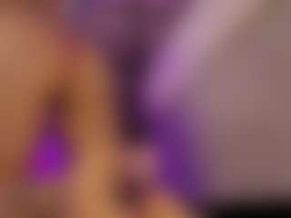 Live cam show with Renatta Cruz - Lush on Sweet Sext