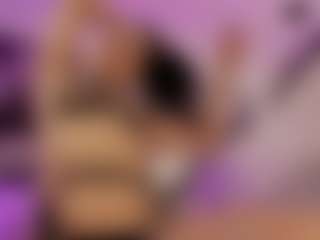 Renatta Cruz's Live Sex Cam Show