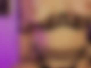 Renatta Cruz's Live Sex Cam Show