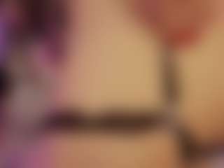 Renatta Cruz's Live Sex Cam Show