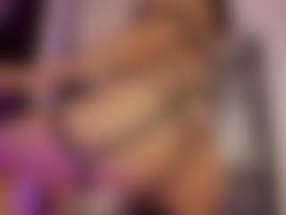Renatta Cruz's Live Sex Cam Show