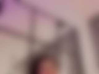 Renatta Cruz's Live Sex Cam Show