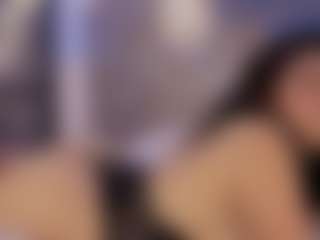 Live cam show with Renatta Cruz - Foot Fetish on Camsoda