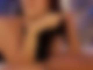 Live cam show with Renatta Cruz - Blowjob Brown Hair on CamwithHer