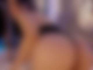 Live cam show with Renatta Cruz - Dildo Or Vibrator on https://playwithruby.com