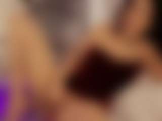 Renatta Cruz's Live Sex Cam Show