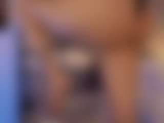 Renatta Cruz's Live Sex Cam Show