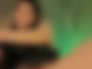 Renatta Cruz's Live Sex Cam Show