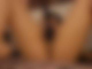 Renatta Cruz's Live Sex Cam Show