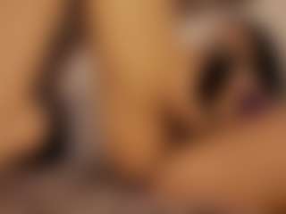 Renatta Cruz's Live Sex Cam Show