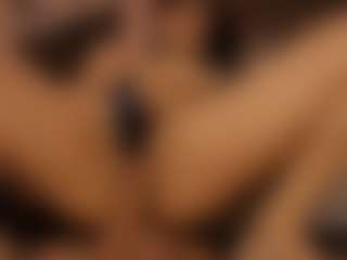 Renatta Cruz's Live Sex Cam Show