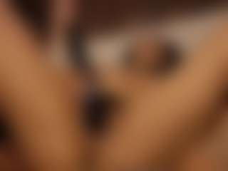 Renatta Cruz's Live Sex Cam Show