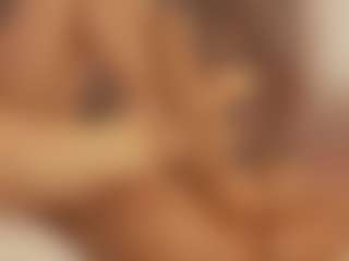 Live cam show with Renatta Cruz - Brown Hair on Camming Site